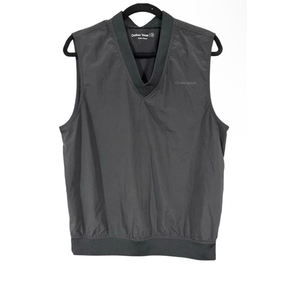 Outdoor Voices Men’s Medium RecNylon V-Neck Vest Black Gorpcore Golf Techwear